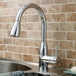 American Standard Fairbury Single-Handle Pull-Down Sprayer Kitchen Faucet